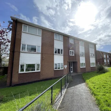 Rent this 2 bed apartment on Romiley in southbound Underhill, Underhill
