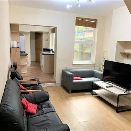 Image 6 - 12 Dawlish Road, Selly Oak, B29 7AE, United Kingdom - Apartment for rent