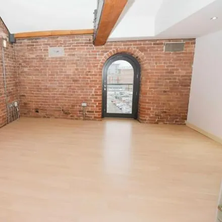 Image 4 - Rochdale Canal Warehouse, Tariff Street, Manchester, M1 2FF, United Kingdom - Apartment for sale