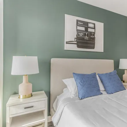 Rent this 1 bed apartment on Santa Monica & Las Palmas in Santa Monica Boulevard, Los Angeles