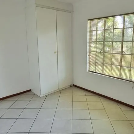 Rent this 3 bed townhouse on Northgate Mall in Doncaster Drive, Johannesburg Ward 114