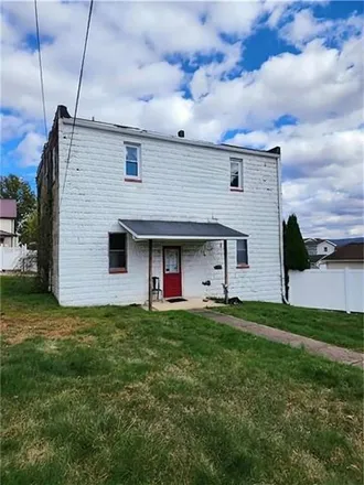 Buy this studio house on 30 Johnson Avenue in Uniontown, PA 15401