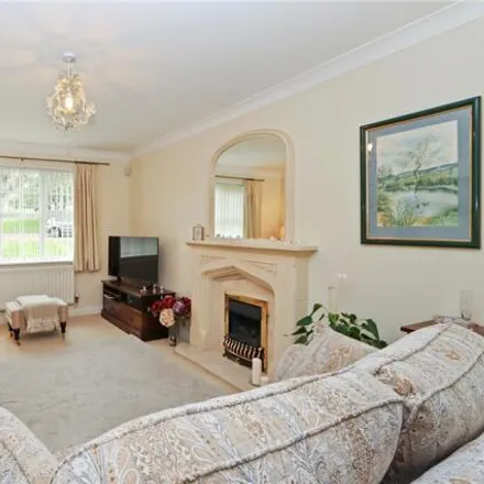 Image 3 - Brockwell Drive, Rowlands Gill, NE39 2PX, United Kingdom - House for sale