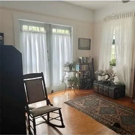 Image 3 - 2104 Lowerline Street, New Orleans, LA 70118, USA - House for sale