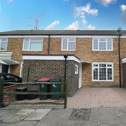Rent this 3 bed house on Greenacres in Furnace Green, RH10 6SF
