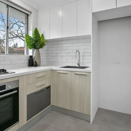 Image 5 - Ronald Avenue, Freshwater NSW 2096, Australia - Apartment for rent
