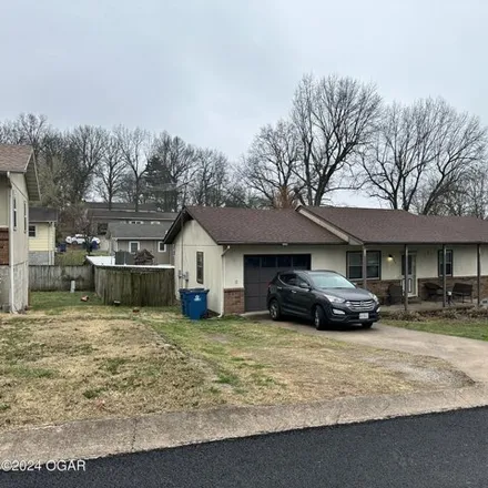 Image 2 - 363 Larry Place, Neosho, MO 64850, USA - House for sale