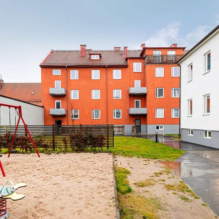 Rent this 3 bed apartment on Kapellgatan 14 in 571 31 Nässjö, Sweden