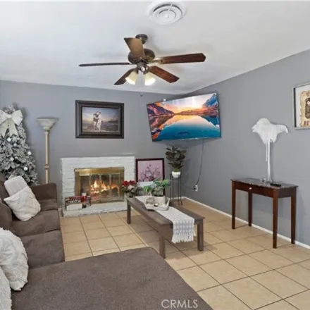 Image 9 - 41398 Torrey Pine Court, East Hemet, Riverside County, CA 92544, USA - House for sale