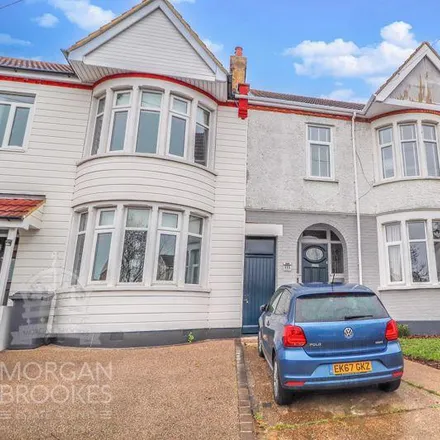 Rent this 1 bed room on Ambleside Drive in Southend-on-Sea, SS1 2EU