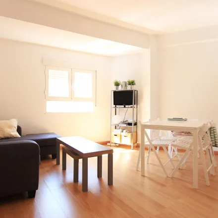 Rent this 3 bed apartment on Calle de Bocángel in 39, 28028 Madrid