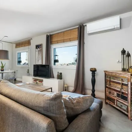 Rent this 2 bed apartment on Passeig de Josep Carner in 47, 08038 Barcelona