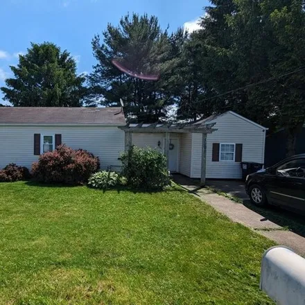 Buy this 3 bed house on 1124 Louada Drive in Heath, Licking County