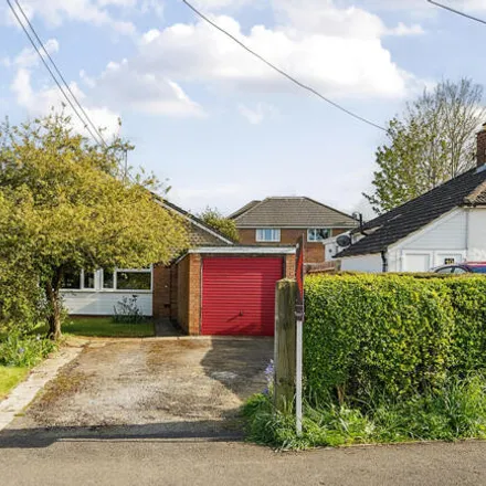 Buy this 3 bed house on 13 Edward Road in Kennington, OX1 5LH