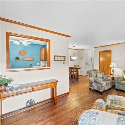 Image 9 - Wyndham House, 1209 50th Street, West Des Moines, IA 50265, USA - Condo for sale