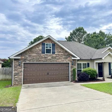 Buy this 3 bed house on Loneoak Trail in Perry, GA 31099