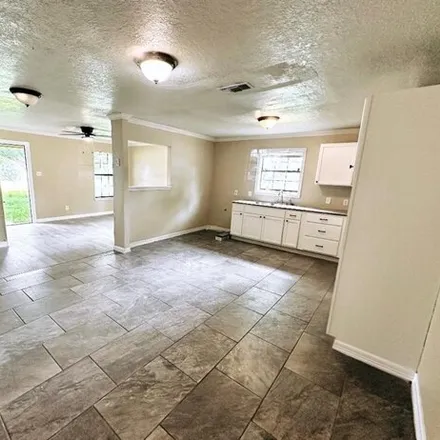 Rent this 4 bed house on 479 5th Street in South Houston, TX 77587