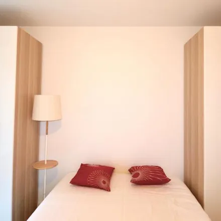 Rent this 2 bed apartment on 3v Place Théodore Rivière in 75016 Paris, France