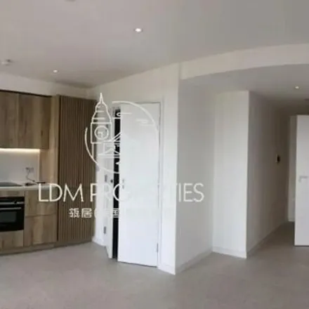 Image 4 - 124 Cavell Street, London, E1 2EE, United Kingdom - Apartment for rent