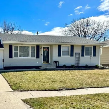 Buy this 3 bed house on 2061 North 28th Street in Fort Dodge, IA 50501