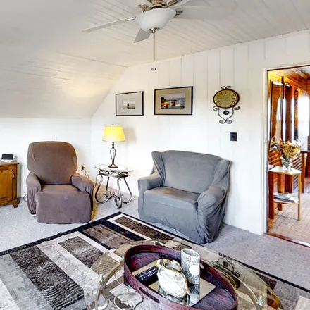 Rent this 1 bed apartment on Boothbay Harbor