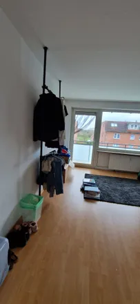 Rent this 1 bed apartment on Friedrichshulder Weg 6 in 25469 Halstenbek, Germany