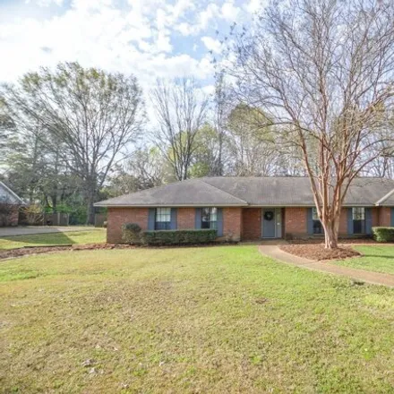 Buy this 3 bed house on 150 Banyan Road in Greenbriar, Starkville