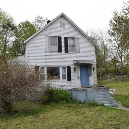 Buy this 3 bed house on 81 North Street in Norwich, CT 06360