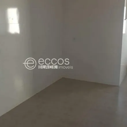 Rent this 3 bed apartment on Rua Catalão in Centro, Araguari - MG