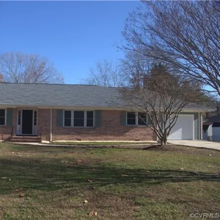 Buy this 4 bed house on 49 Chase Street in Kilmarnock, VA 22482