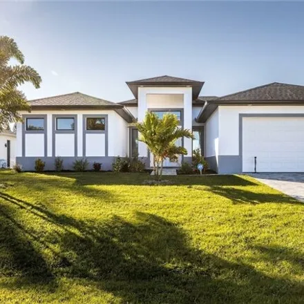 Buy this 3 bed house on 828 Sw 28th St in Cape Coral, Florida