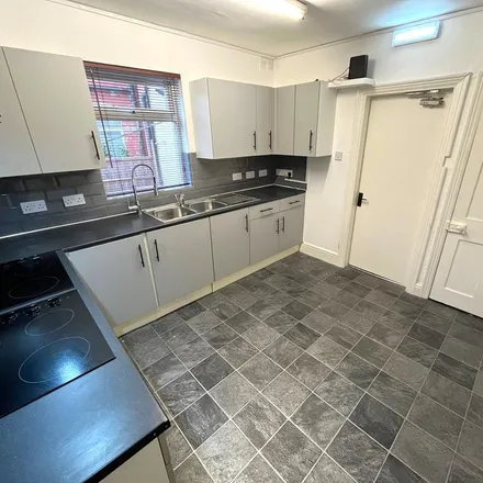Image 7 - Layton Avenue, Mansfield Woodhouse, NG18 5PD, United Kingdom - Room for rent