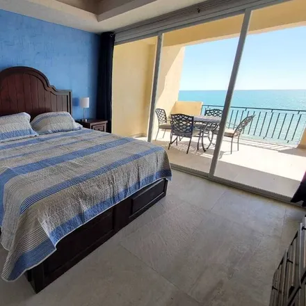 Rent this 3 bed condo on Puerto Peñasco