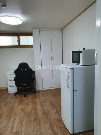 Image 3 - 서울특별시 관악구 봉천동 710-5 - Apartment for rent