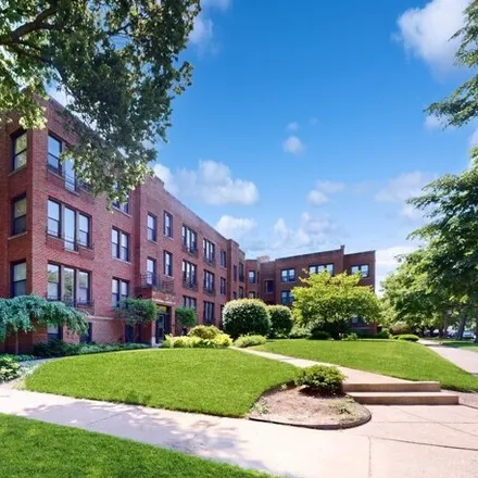 Buy this 2 bed condo on 622 Judson Avenue in Evanston, IL 60202