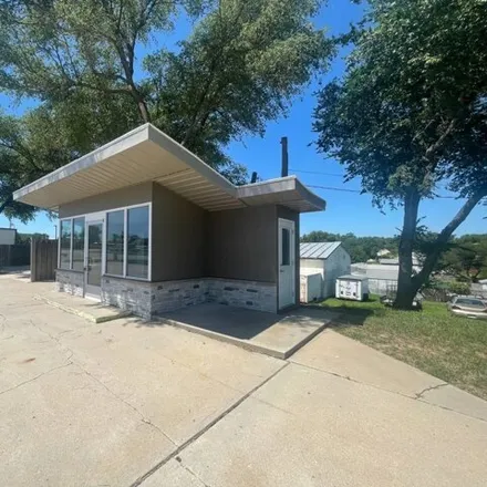Image 2 - Foley Equipment, East 18th Street, Concordia, KS 66901, USA - House for rent