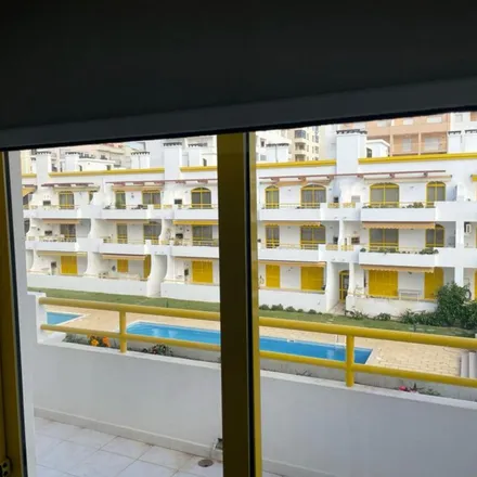 Image 7 - Santander Totta, Rua das Estrelas, 8125-401 Loulé, Portugal - Apartment for rent