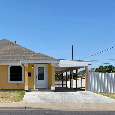 Rent this 3 bed house on 2747 North Dixie Boulevard in Odessa, TX 79762