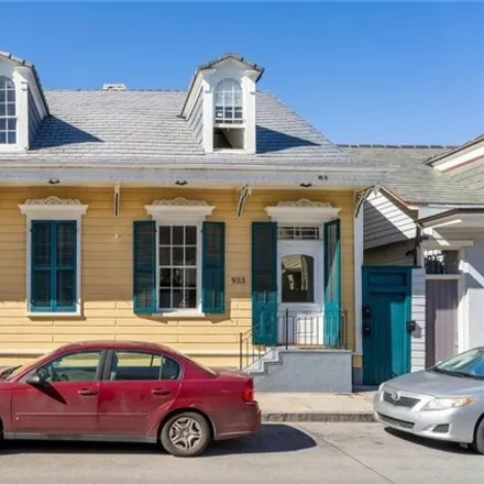 Buy this 9 bed house on 910 Saint Philip Street in New Orleans, LA 70116