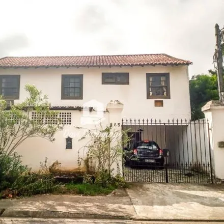 Buy this 4 bed house on Rua Promotor Fernando Matos Fernandes in Cafubá, Niterói - RJ