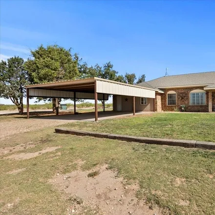 Image 1 - 300 Southwest 14th Street, Seminole, TX 79360, USA - House for sale