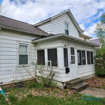 Buy this 3 bed house on 125 West Guthrie Street in Upper Sandusky, OH 43351