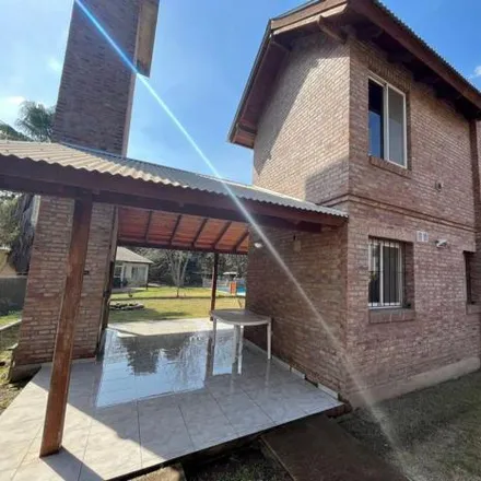 Buy this 3 bed house on Calchaqui 186 in Departamento San Lorenzo, Roldán