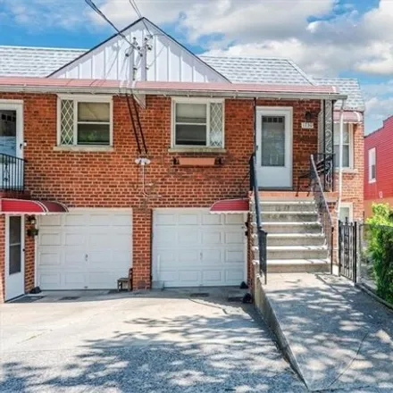 Buy this 3 bed house on 1730 Tomlinson Avenue in New York, NY 10461