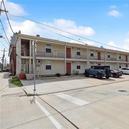 Rent this 2 bed apartment on 6650 Fleur de Lis Drive in Lakeview, New Orleans