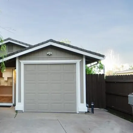 Buy this 3 bed house on Cypress Street Branch Street Alley in Sacramento, CA 95838