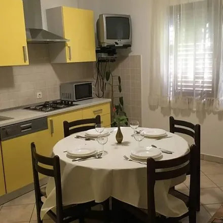 Image 3 - Dobrinj, Primorje-Gorski Kotar County, Croatia - Apartment for rent