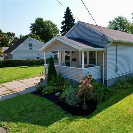 Image 2 - 41 15th Avenue, North Tonawanda, NY 14120, USA - House for sale