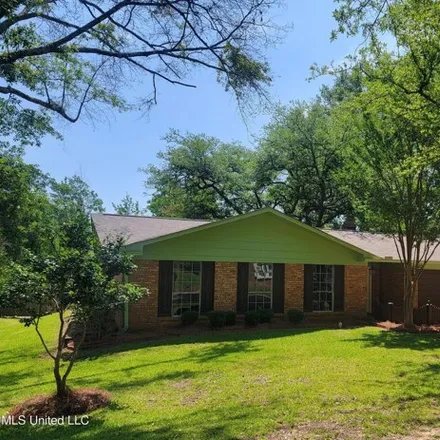 Buy this 3 bed house on 213 Kitchings Dr in Clinton, Mississippi