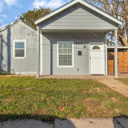 Buy this 2 bed house on 276 East Pearce Street in Pelly, Baytown